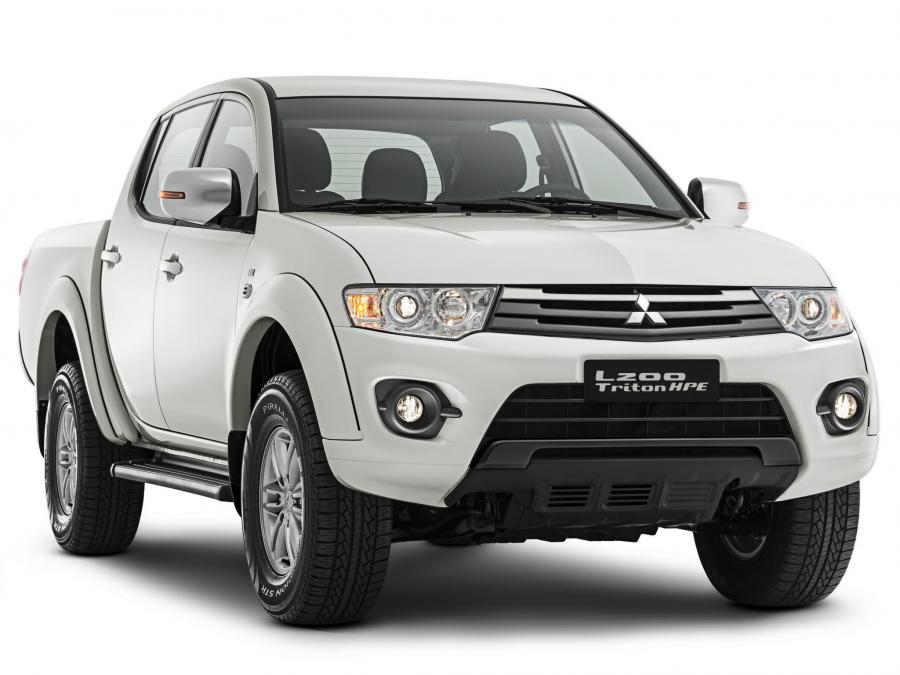  Mitsubishi L200 Triton HPE 2014 года  (фото 18 из 18)